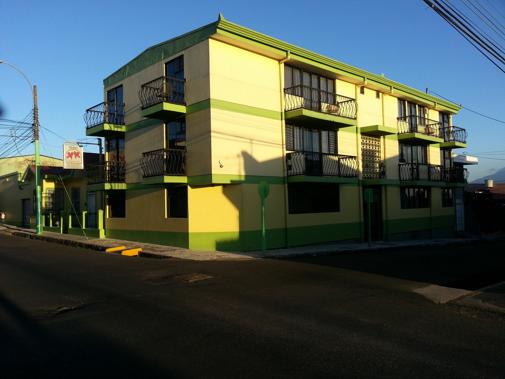 Hotel La Guaria Inn & Suites Alajuela Buitenkant foto